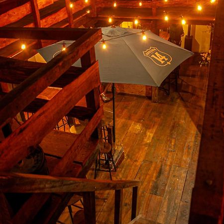Kamazoztz Hostel And Travel Antigua Zewnętrze zdjęcie