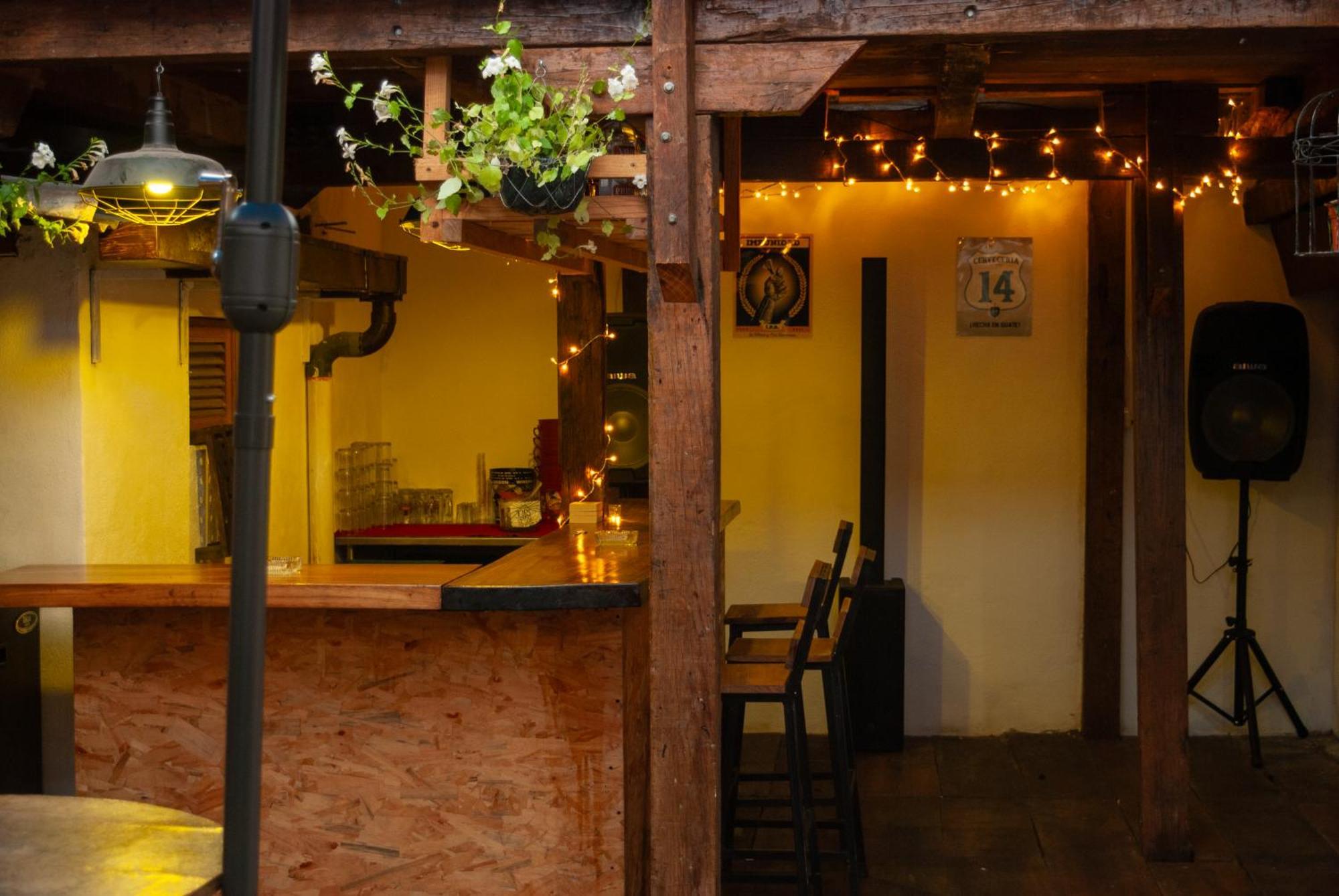 Kamazoztz Hostel And Travel Antigua Zewnętrze zdjęcie