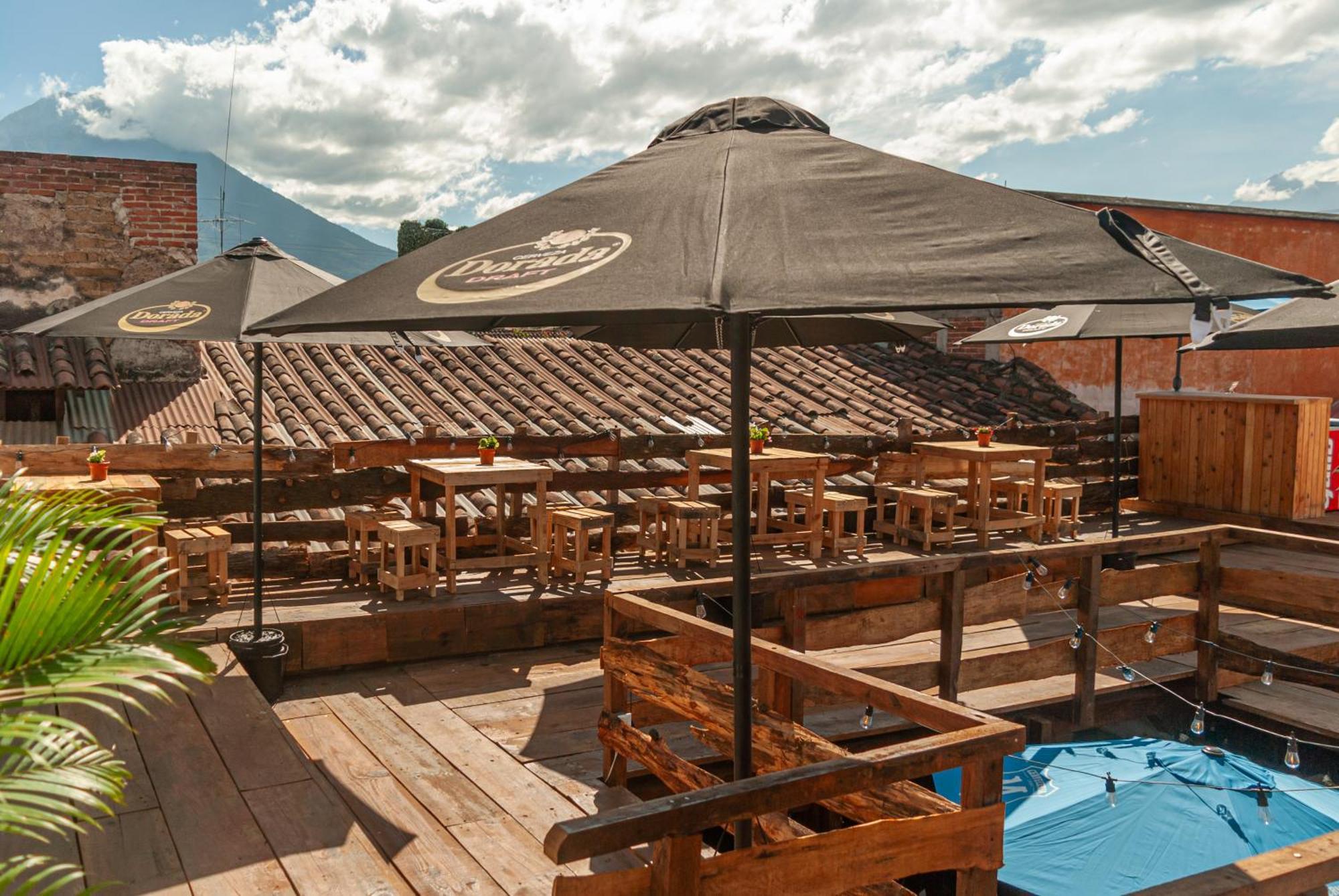 Kamazoztz Hostel And Travel Antigua Zewnętrze zdjęcie