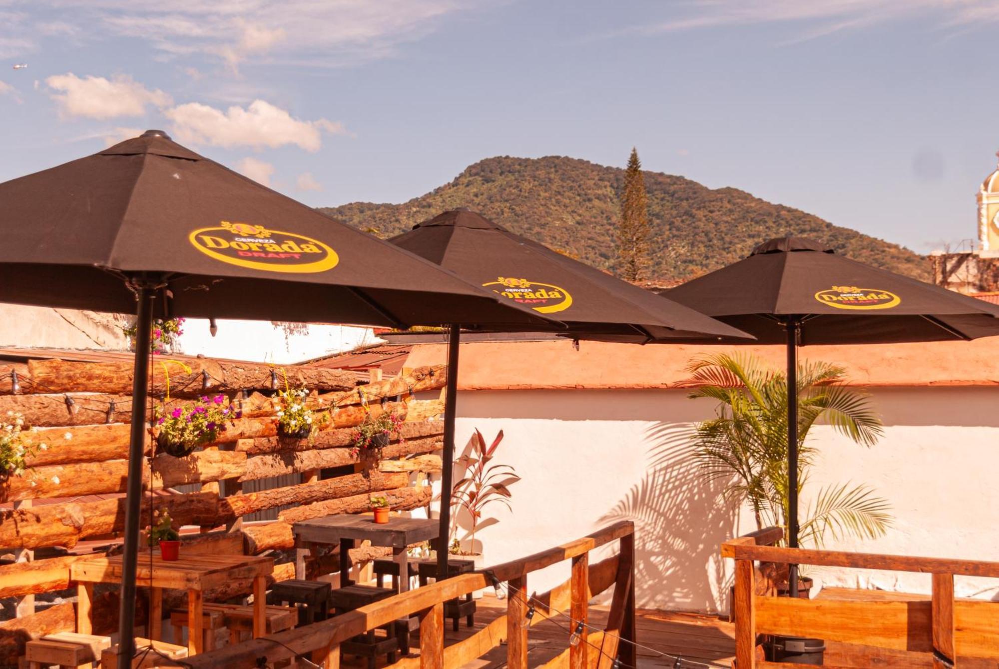 Kamazoztz Hostel And Travel Antigua Zewnętrze zdjęcie