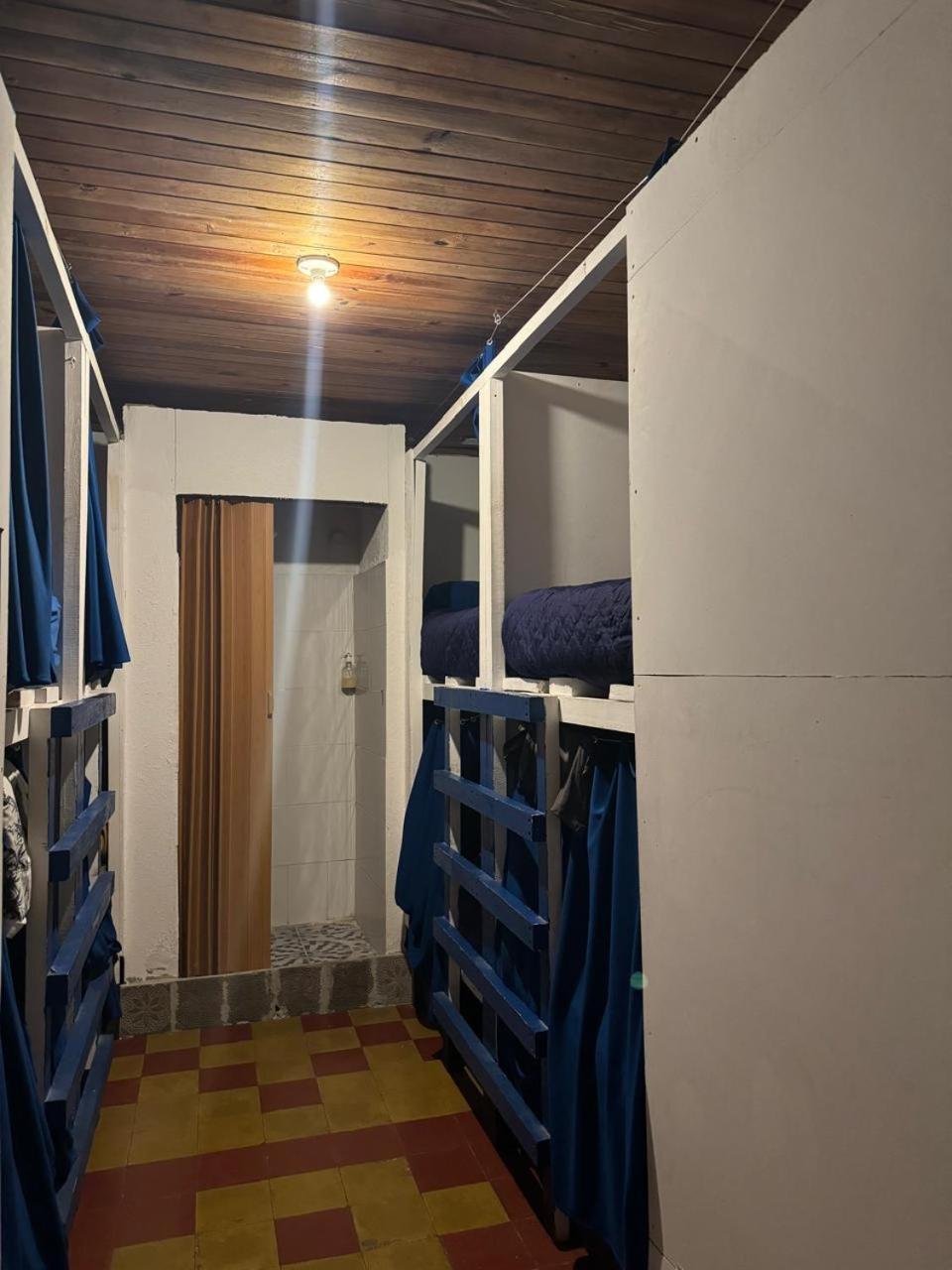 Kamazoztz Hostel And Travel Antigua Zewnętrze zdjęcie