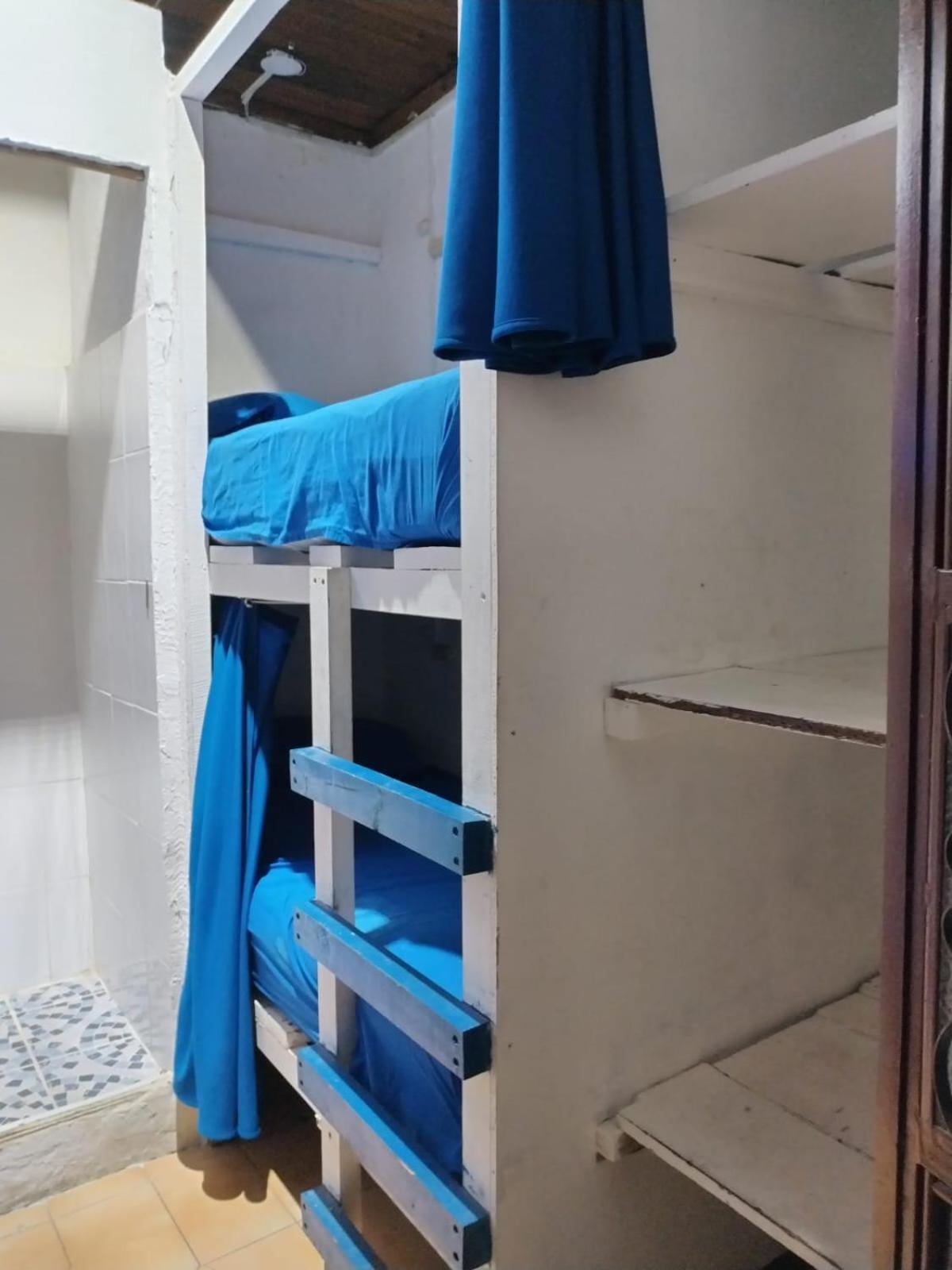 Kamazoztz Hostel And Travel Antigua Zewnętrze zdjęcie