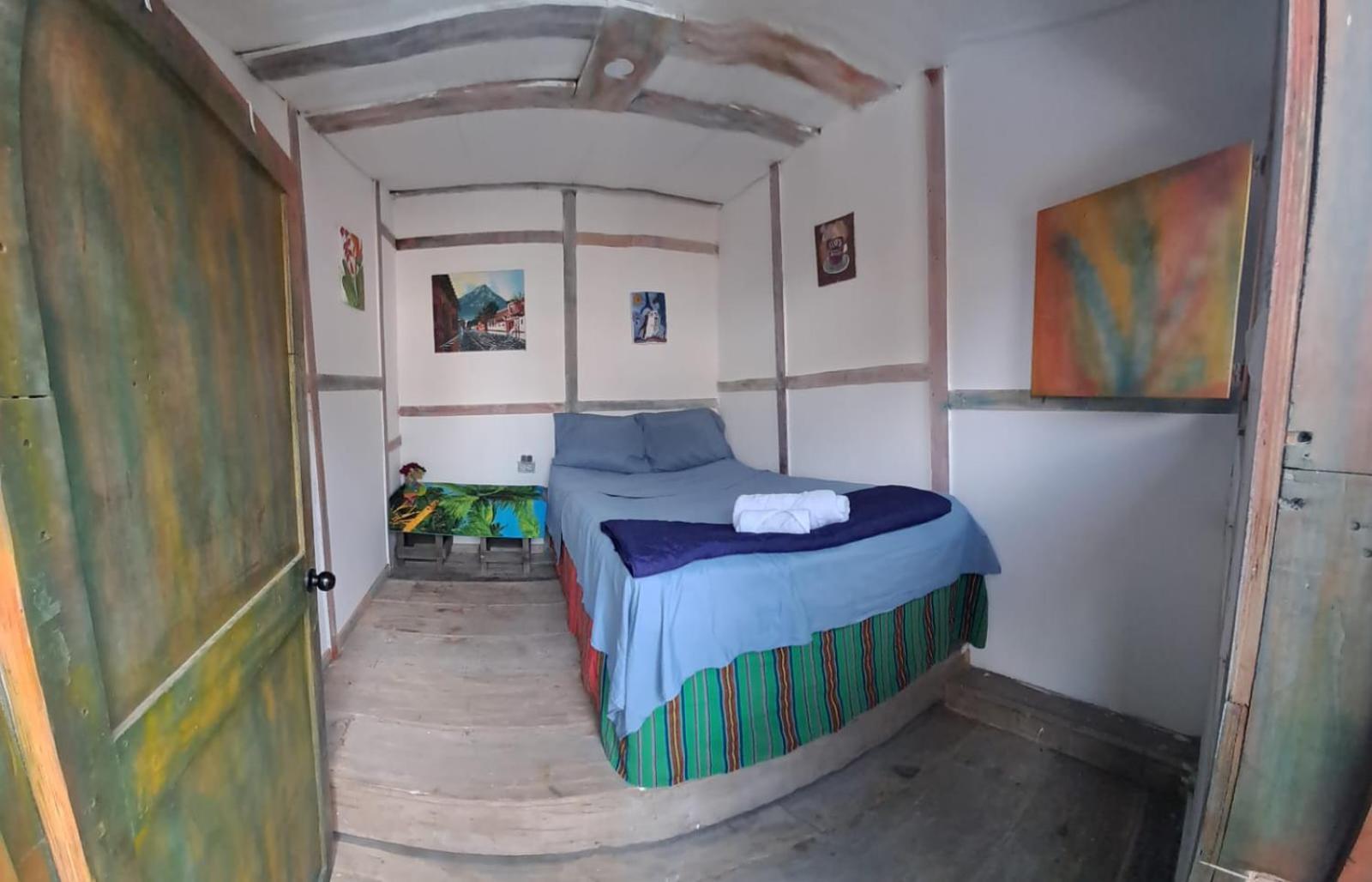 Kamazoztz Hostel And Travel Antigua Zewnętrze zdjęcie